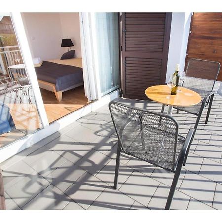 Lanterna Rooms Туран Екстериор снимка