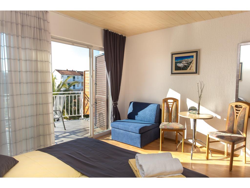 Lanterna Rooms Туран Екстериор снимка
