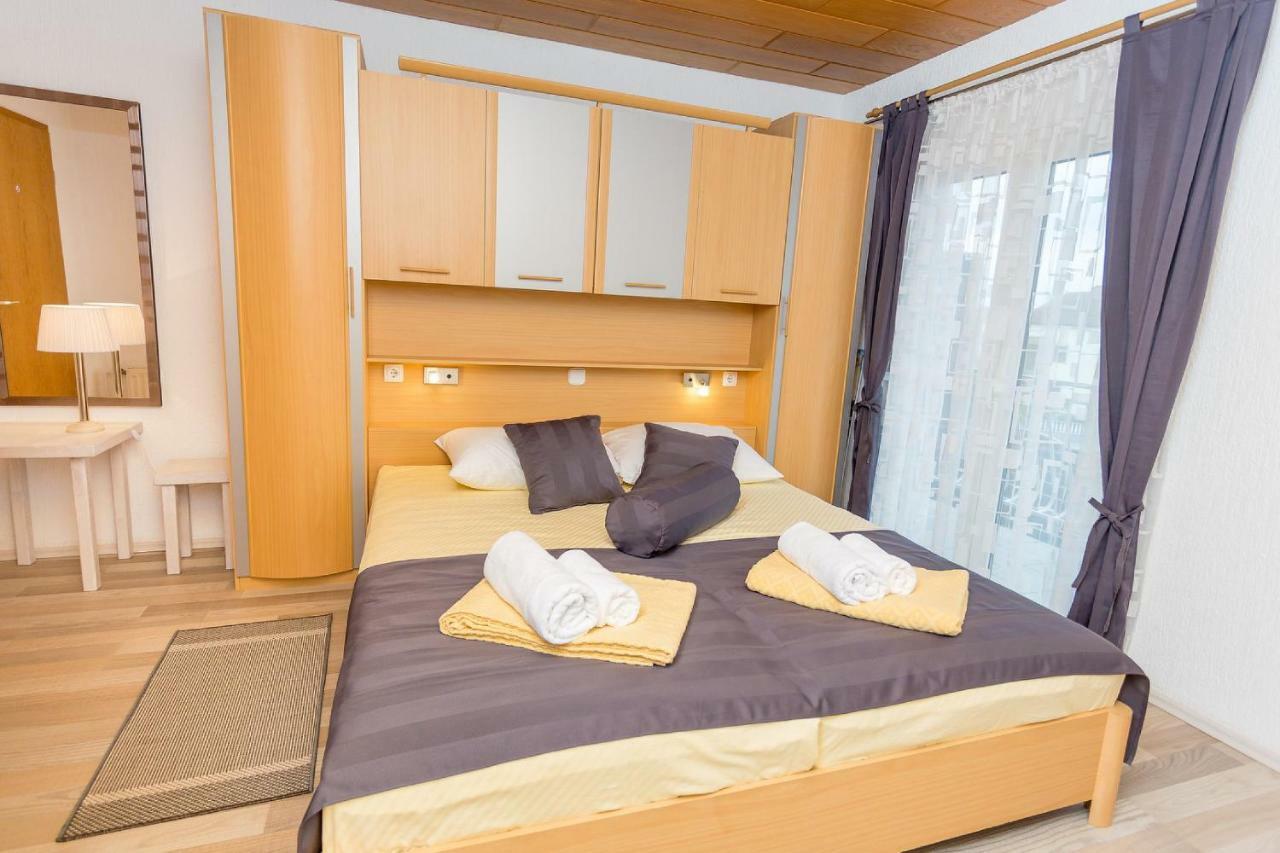 Lanterna Rooms Туран Екстериор снимка