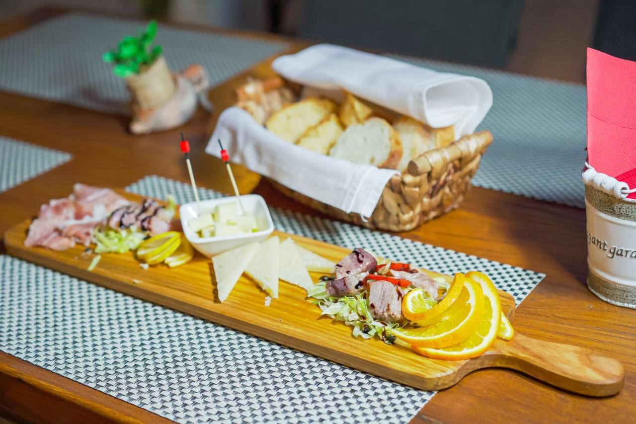 Lanterna Rooms Туран Екстериор снимка