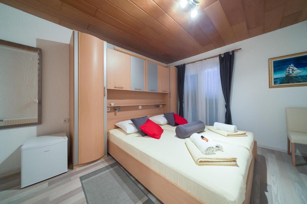 Lanterna Rooms Туран Екстериор снимка
