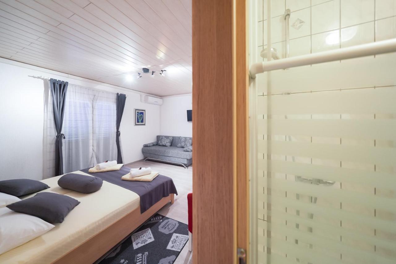 Lanterna Rooms Туран Екстериор снимка