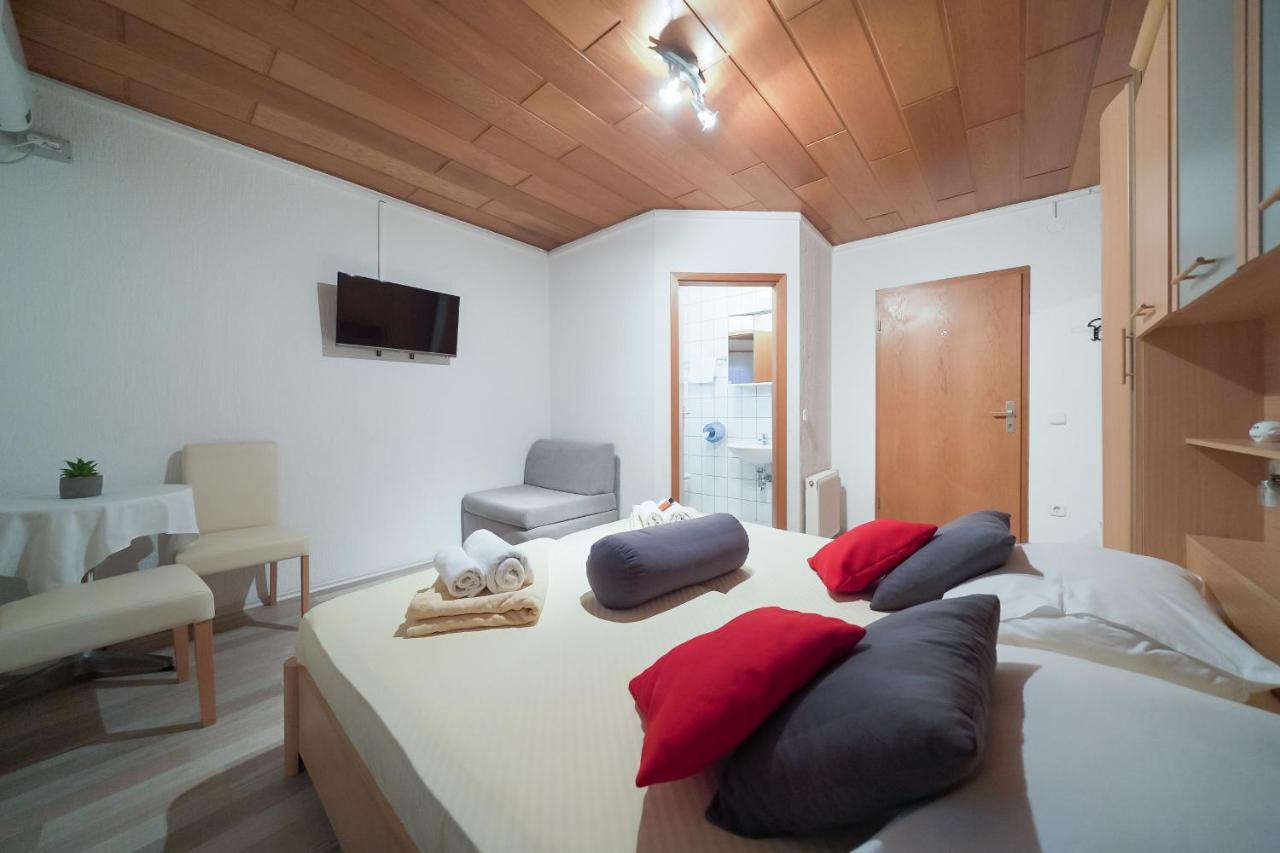 Lanterna Rooms Туран Екстериор снимка