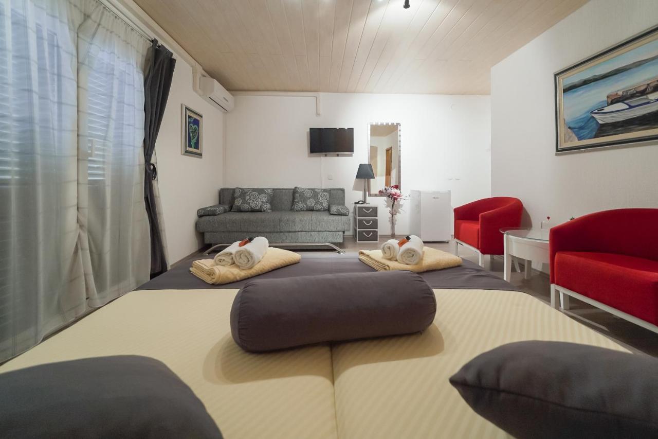 Lanterna Rooms Туран Екстериор снимка