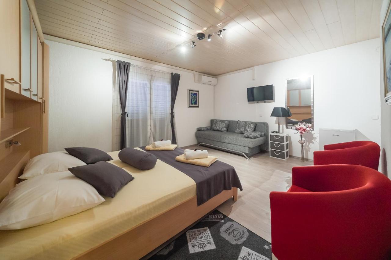 Lanterna Rooms Туран Екстериор снимка